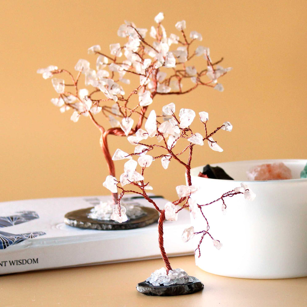 Árbol de piedras preciosas: Cuarzo de roca sobre base de ágata negra (35 piedras)