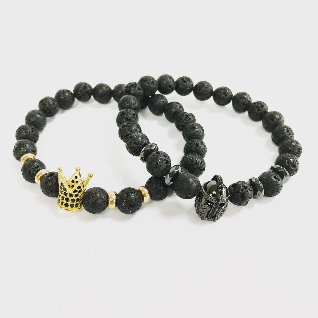 Corona dorada / piedra de lava - pulsera de piedras preciosas